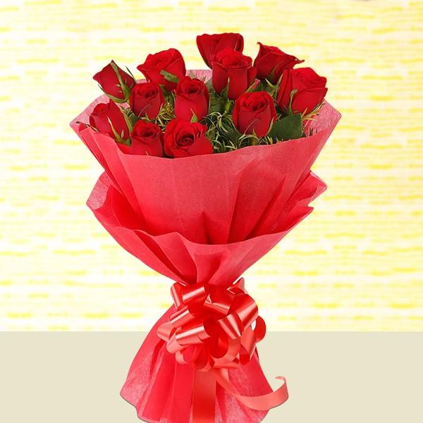 Pretty Red Roses Bouquet– Bloomsvilla