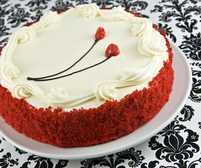 Red Velvet Vanilla Cake– Bloomsvilla